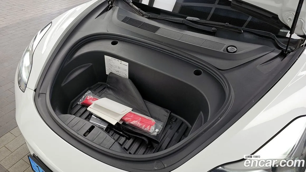 Tesla Model 3 2022 из KR, фото 2