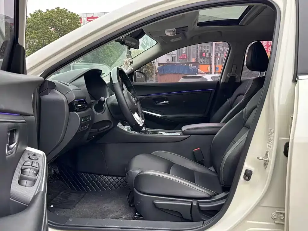 Nissan Sylphy 2023 из CN, фото 10