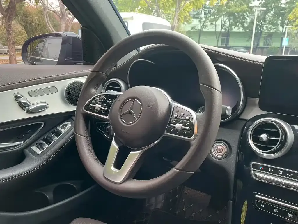 Mercedes-Benz GLC 2022 из CN, фото 3