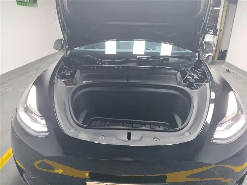 Tesla Model Y 2022 из CN, фото 2