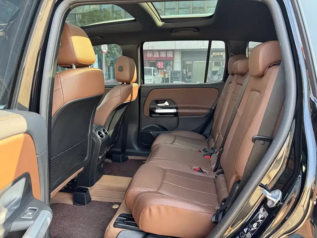 Mercedes-Benz GLB 2023 из CN, фото 2
