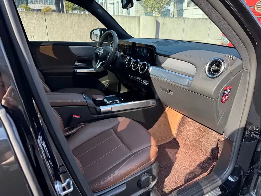 Mercedes-Benz GLB 2023 из CN, фото 9
