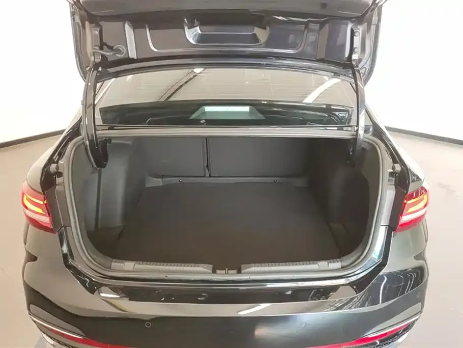 Volkswagen Lavida 2023 из CN, фото 5