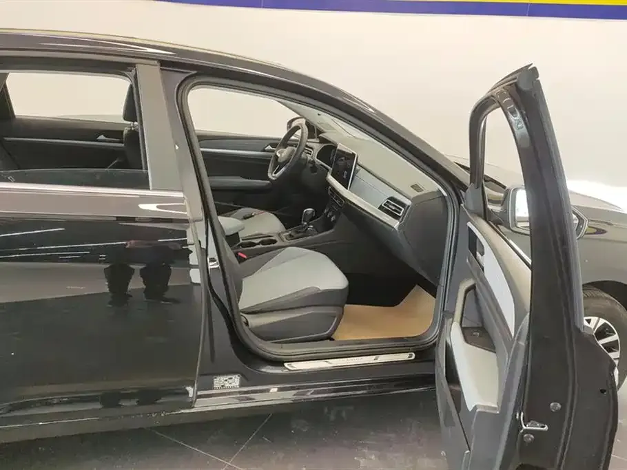 Volkswagen Lavida 2023 из CN, фото 6