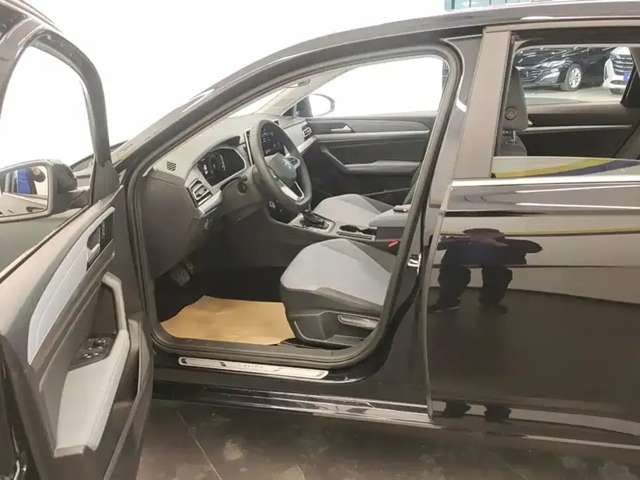 Volkswagen Lavida 2023 из CN, фото 4