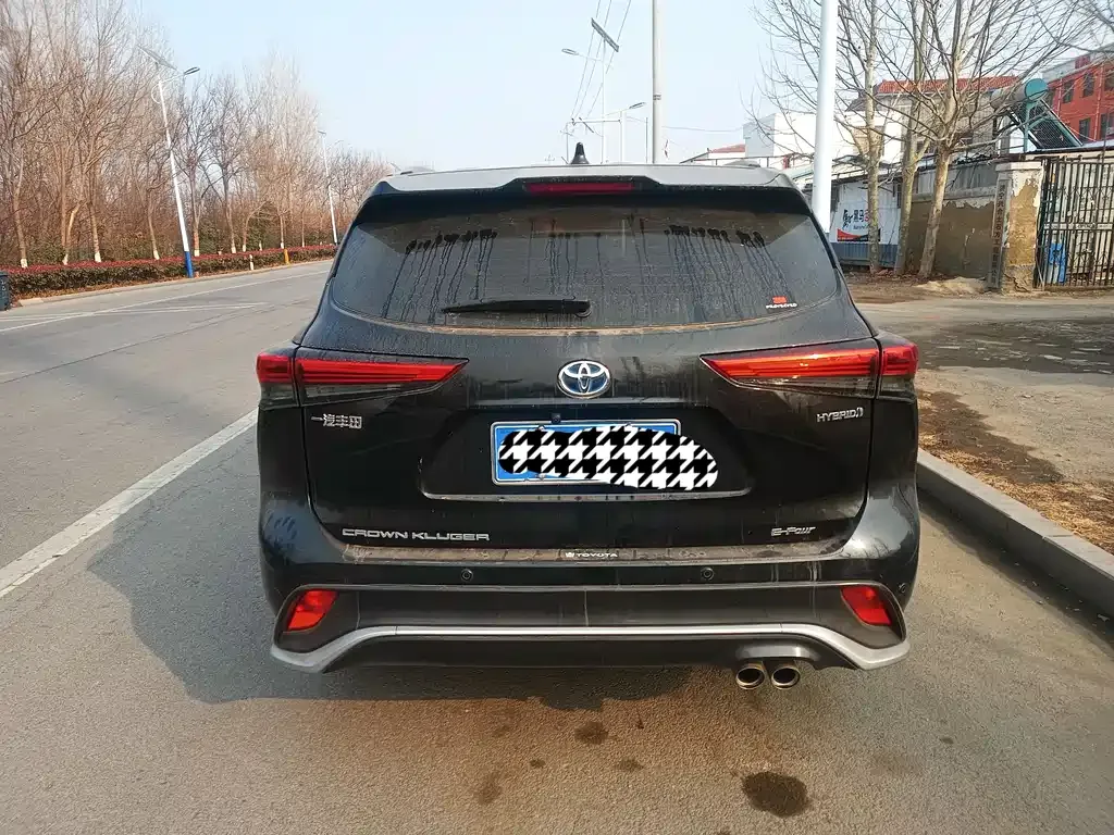 Toyota Crown Kluger 2022 из CN, фото 8