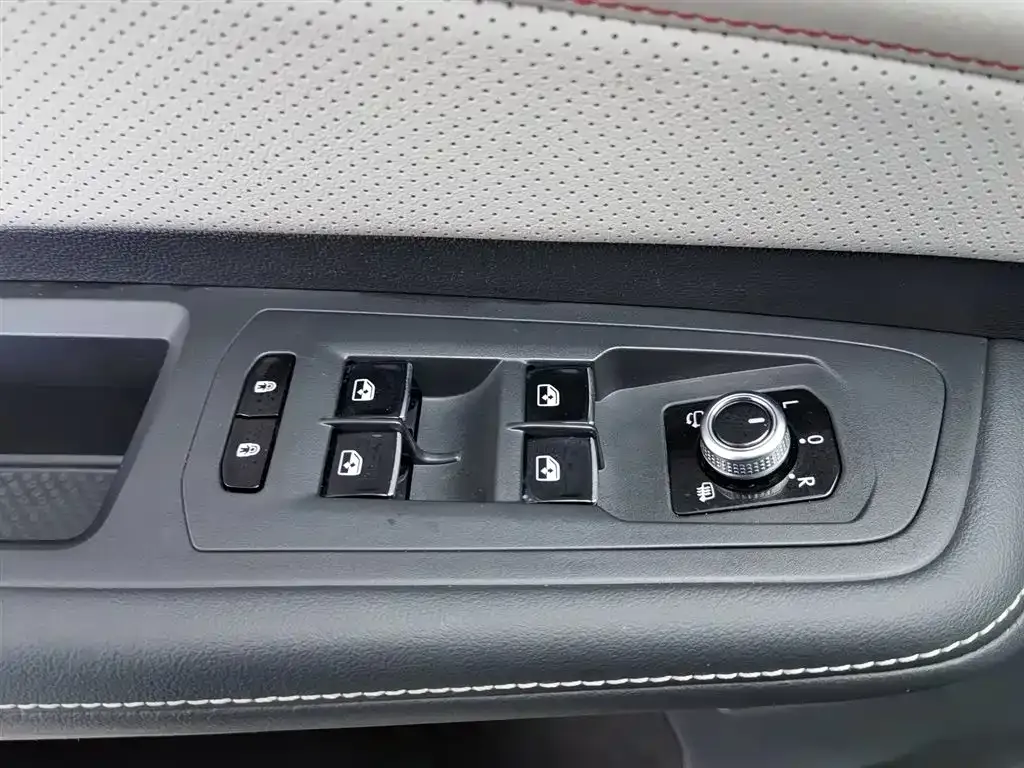 Volkswagen Teramont X 2023 из CN, фото 4