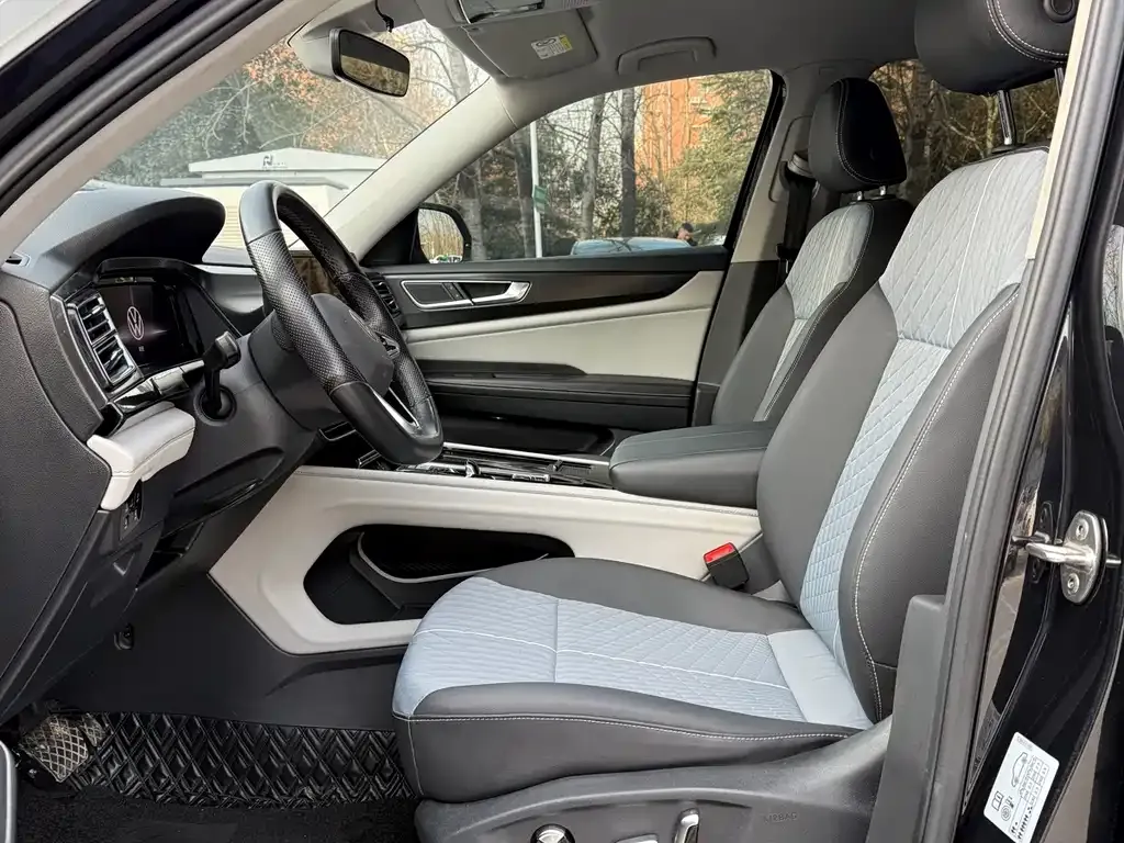 Volkswagen Teramont 2022 из CN, фото 7