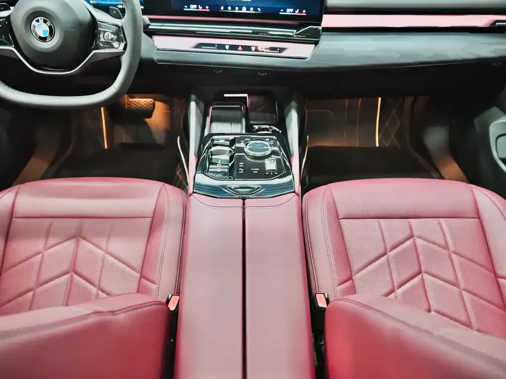 BMW 5 Series — фото 10