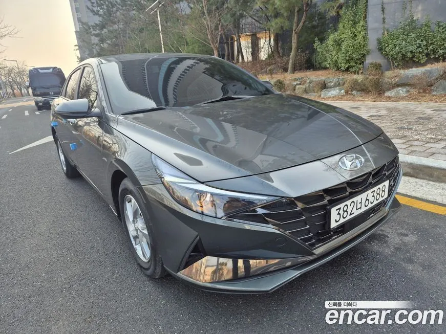 Hyundai AVANTE — фото 1