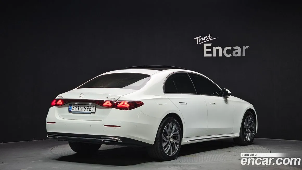 Mercedes-Benz E-Class 2024 из KR, фото 3