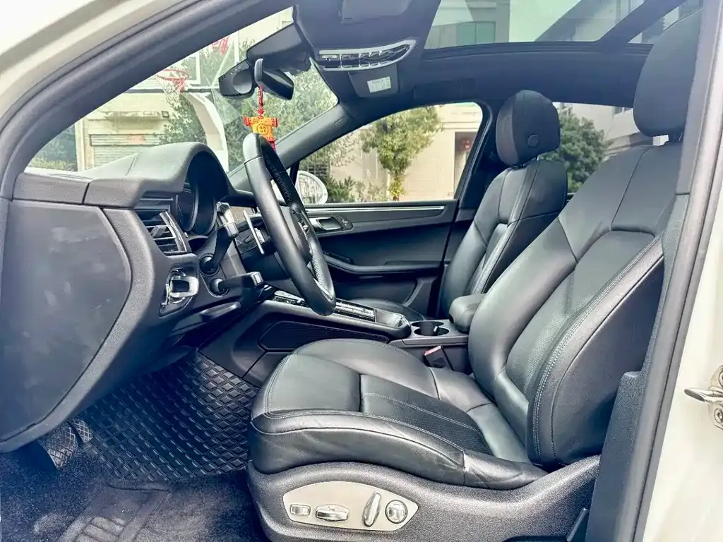 Porsche Macan 2022 из CN, фото 7
