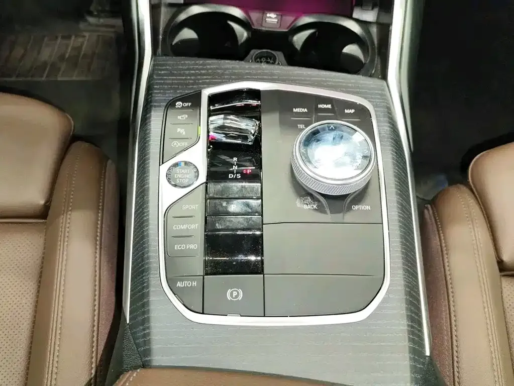 BMW 3 Series 2025 из CN, фото 3