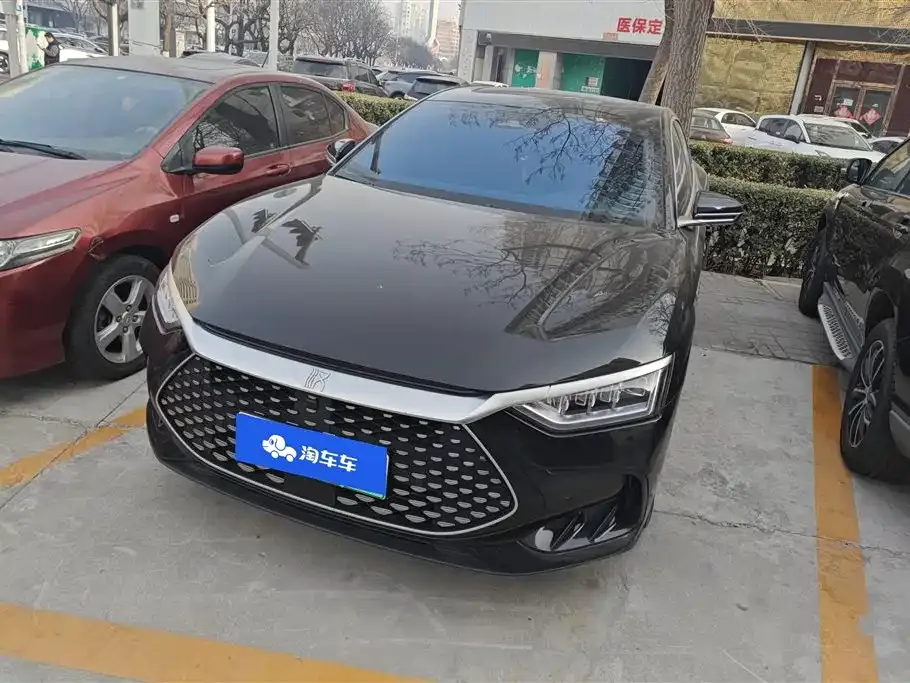 BYD Han — фото 1