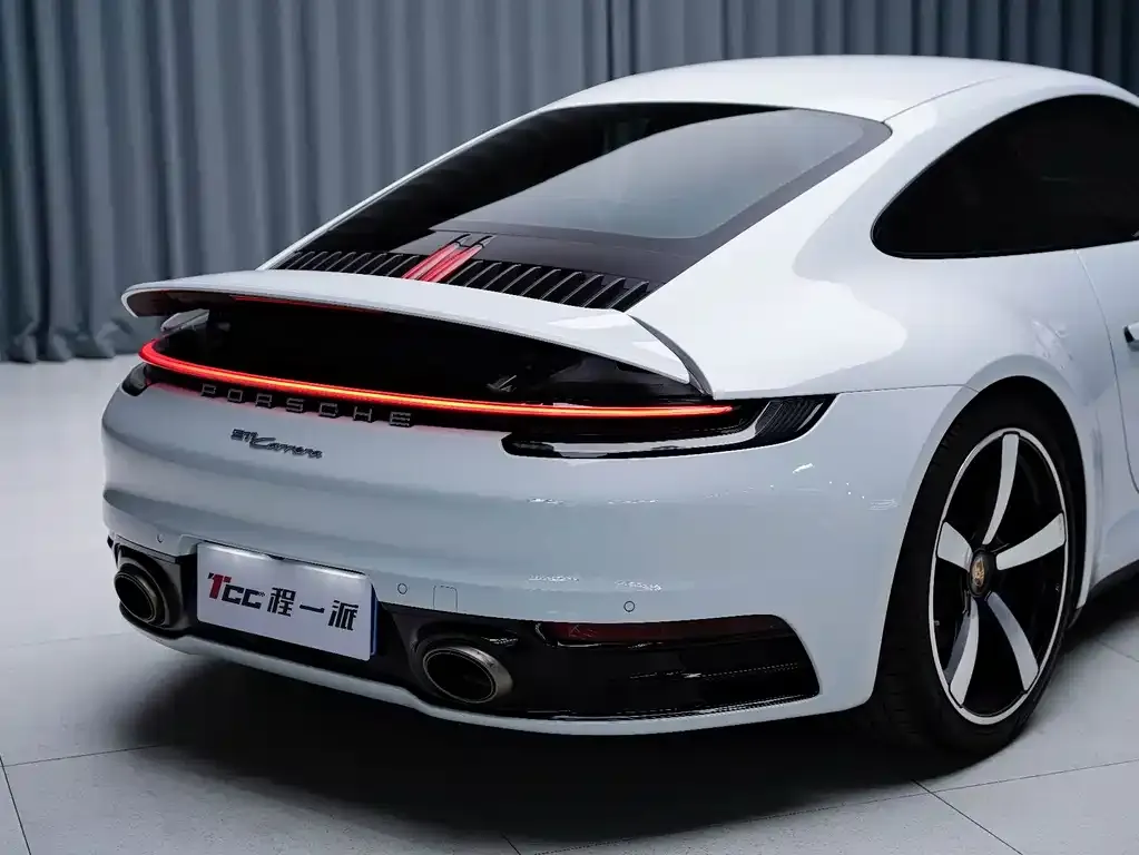 Porsche 911 — фото 10