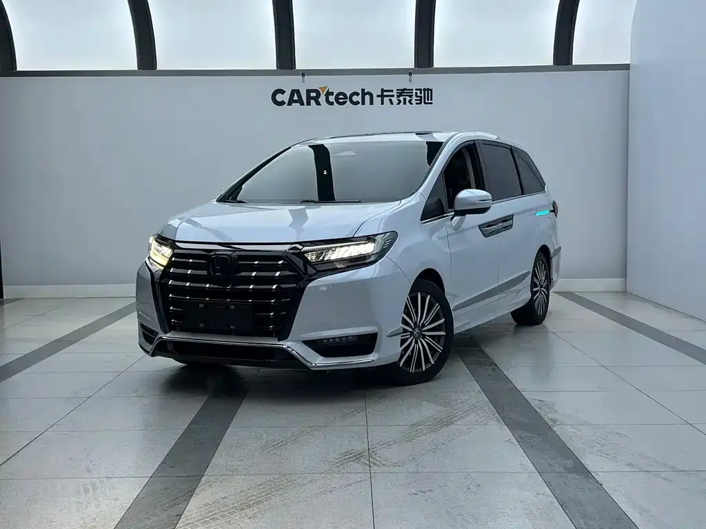 Honda Elysion 2024 из CN, фото 1