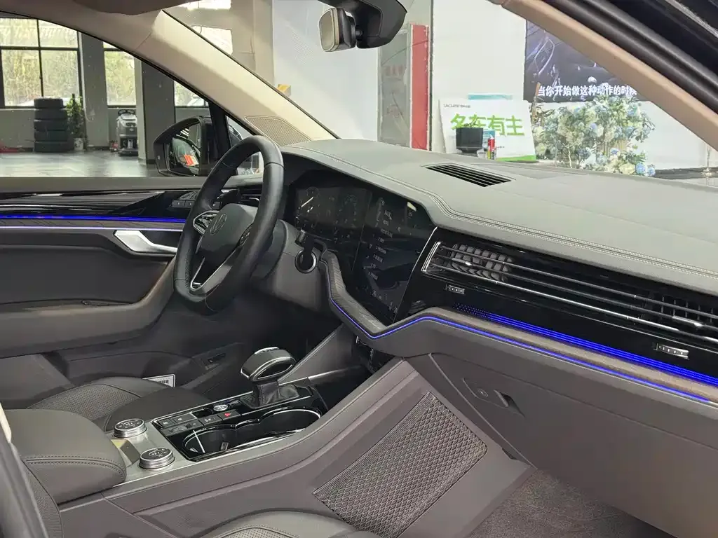 Volkswagen Touareg 2022 из CN, фото 4