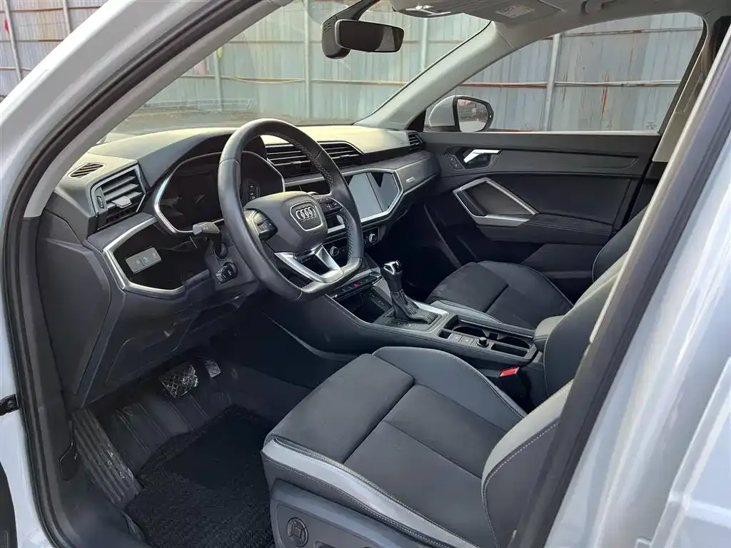 Audi Q3 2022 из CN, фото 5