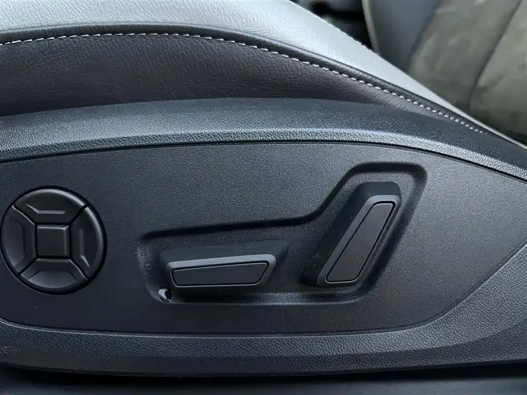 Audi Q3 2022 из CN, фото 10