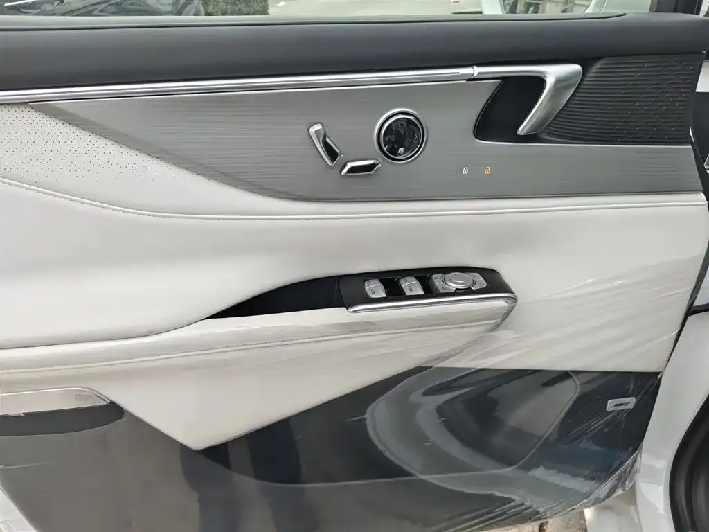 Buick GL8 Hybrid 2026 из CN, фото 9