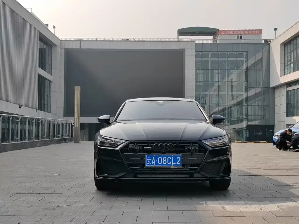 Audi A7L — фото 6