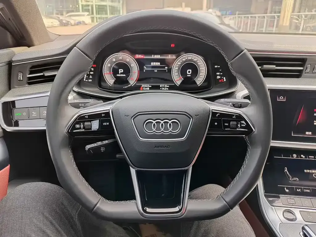 Audi A7L — фото 4