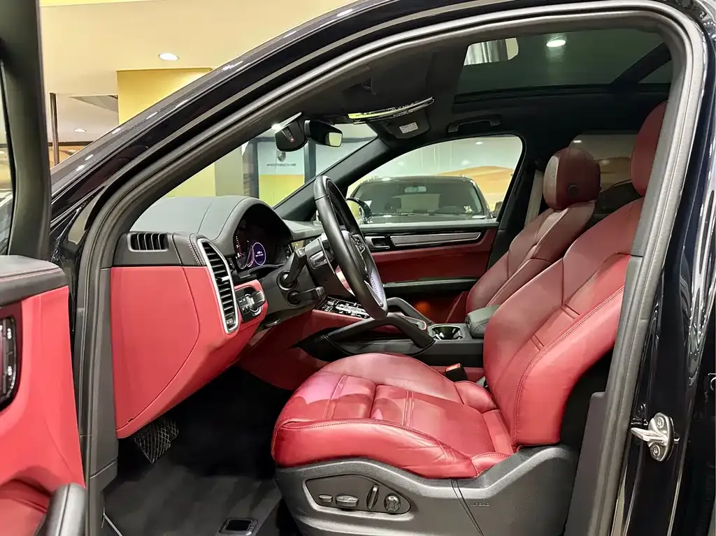 Porsche Cayenne 2023 из CN, фото 3