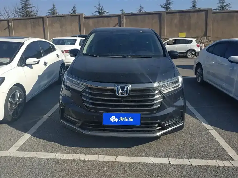 Honda Odyssey — фото 10