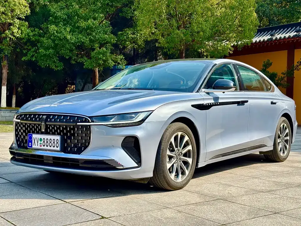 Lincoln Z 2025 из CN, фото 1