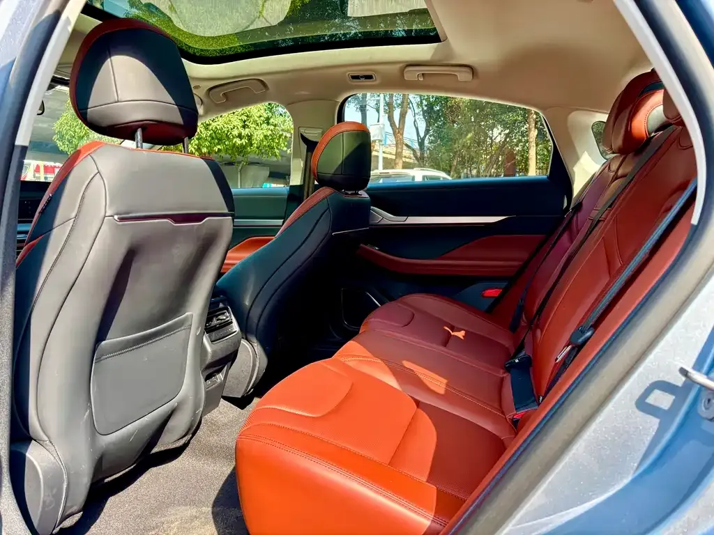 Lincoln Z 2025 из CN, фото 7