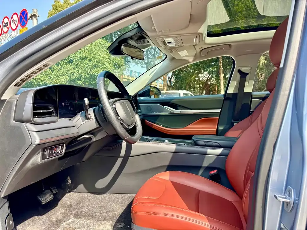 Lincoln Z 2025 из CN, фото 3