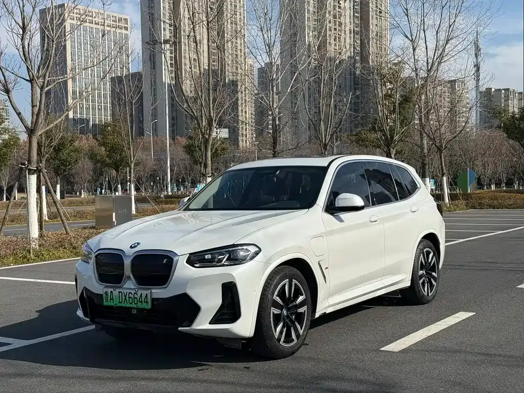 BMW iX3 2025 из CN, фото 1