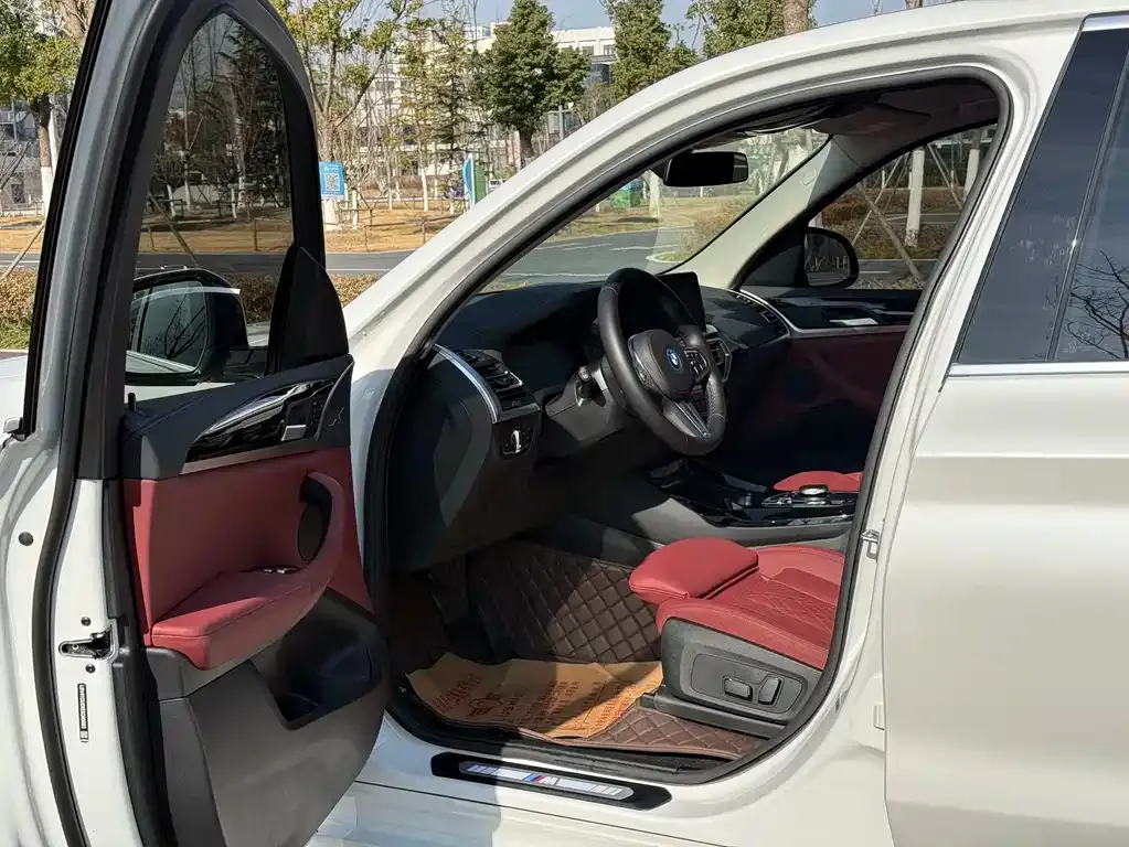 BMW iX3 2025 из CN, фото 8