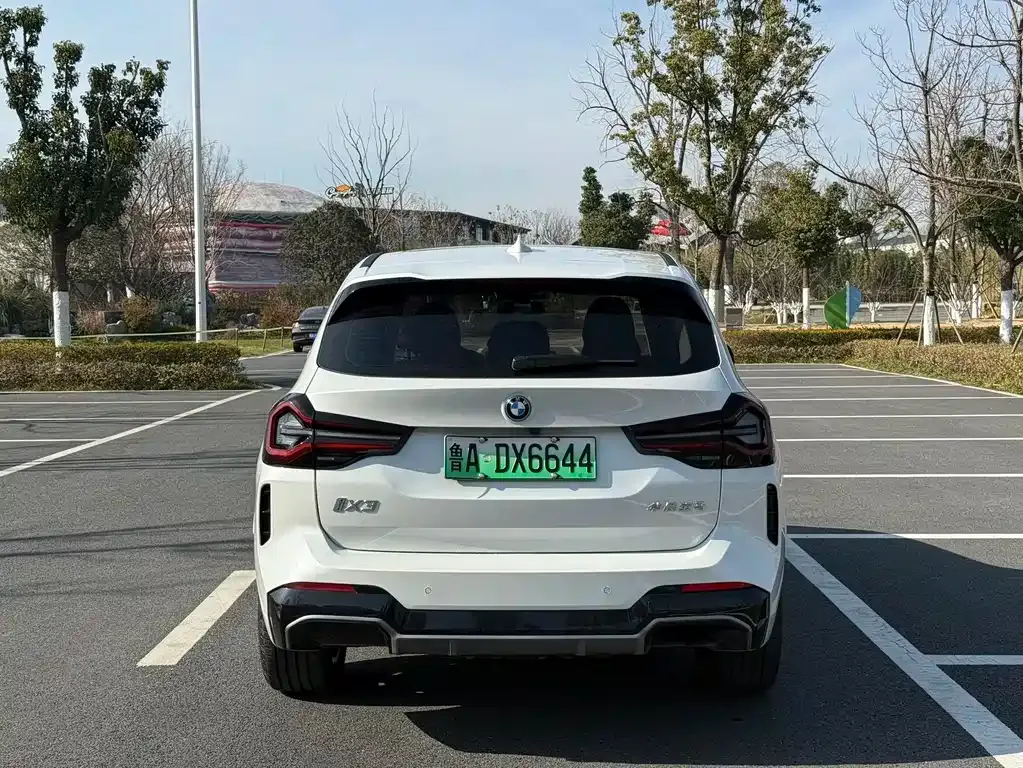 BMW iX3 2025 из CN, фото 9