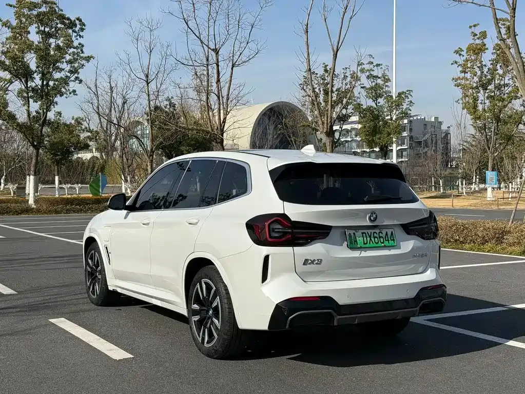 BMW iX3 2025 из CN, фото 3
