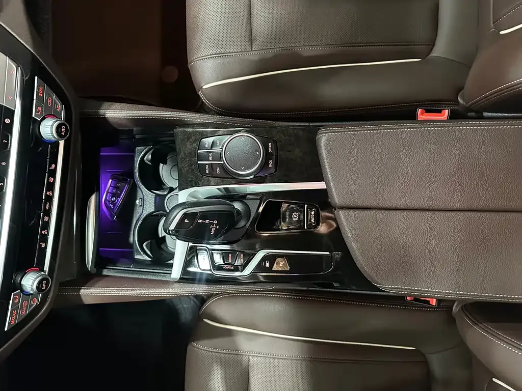 BMW 5 Series New Energy — фото 10