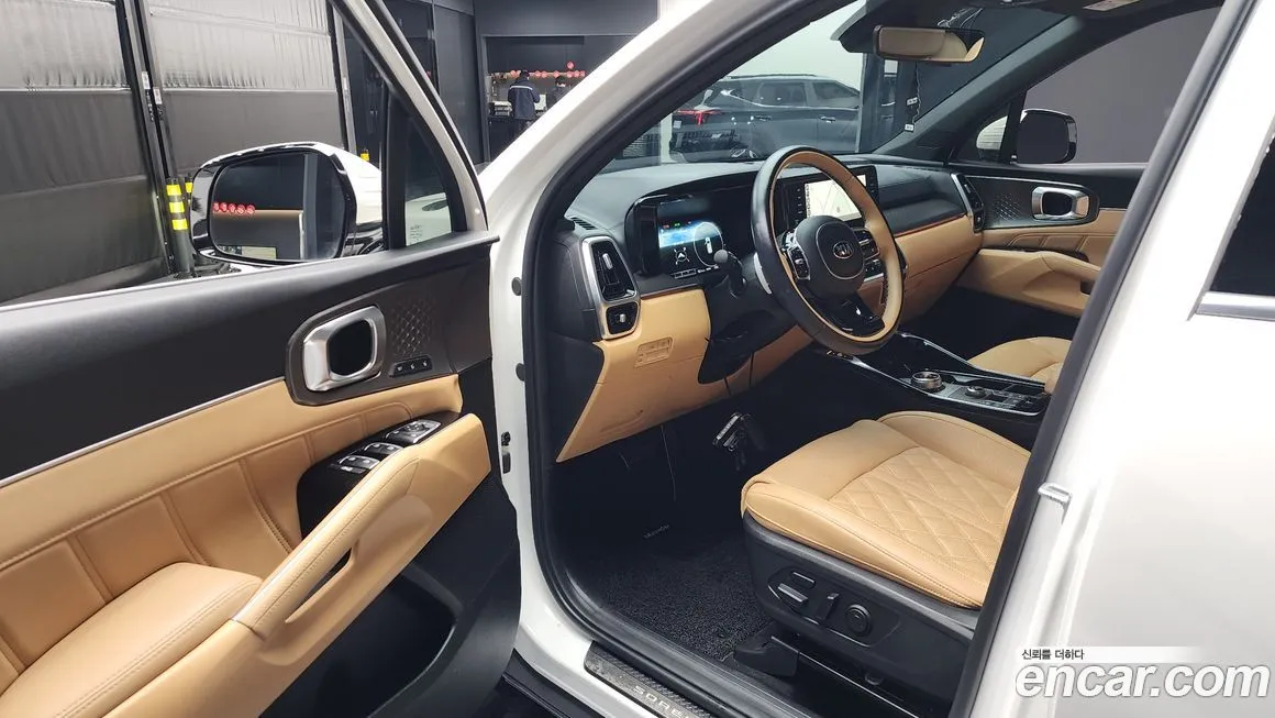 Kia Sorento — фото 9