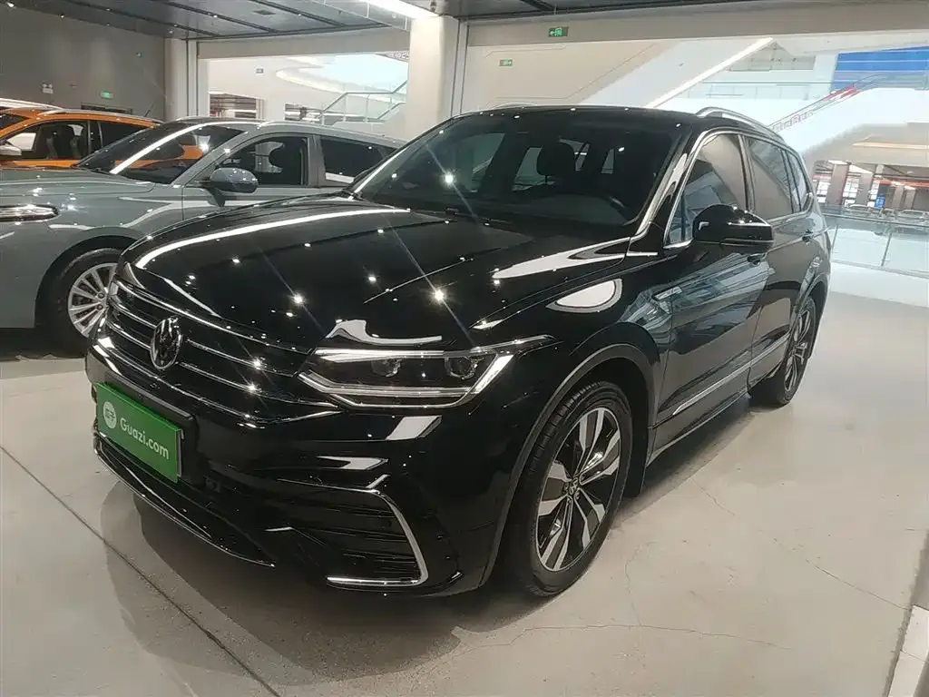 Volkswagen Tiguan L 2022 из CN, фото 1