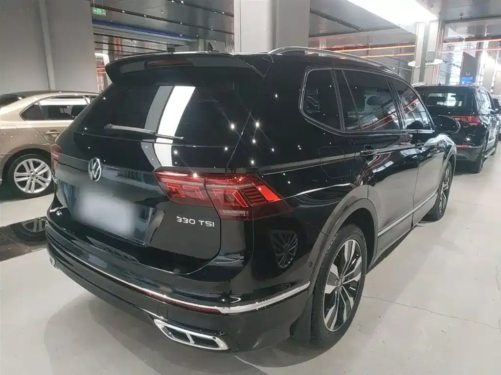 Volkswagen Tiguan L 2022 из CN, фото 10