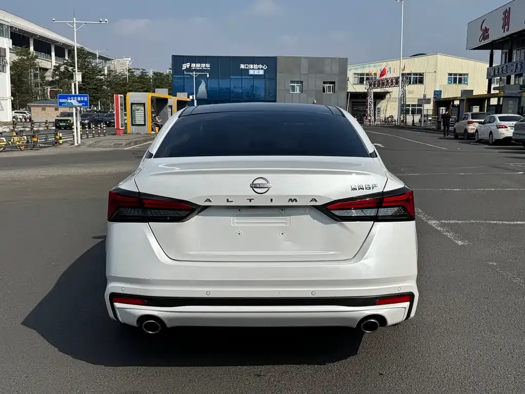 Nissan Teana 2023 из CN, фото 4