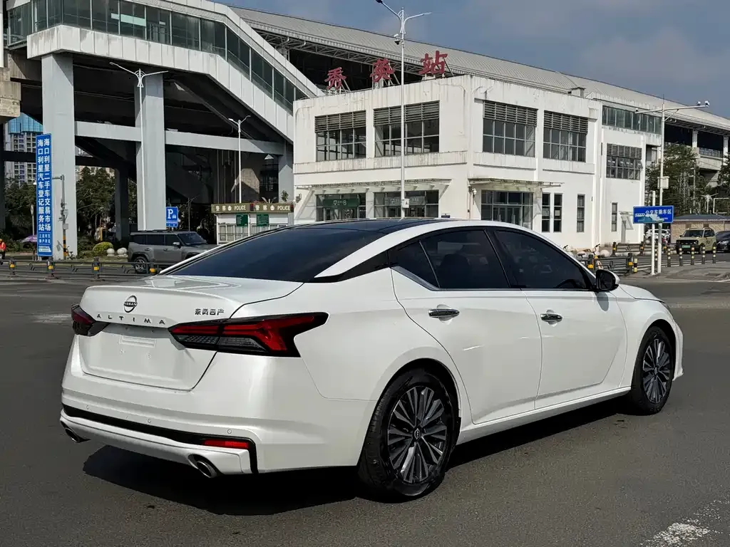 Nissan Teana 2023 из CN, фото 7