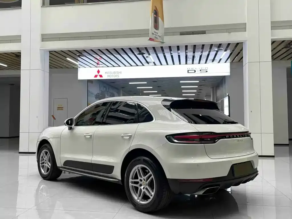 Porsche Macan — фото 8