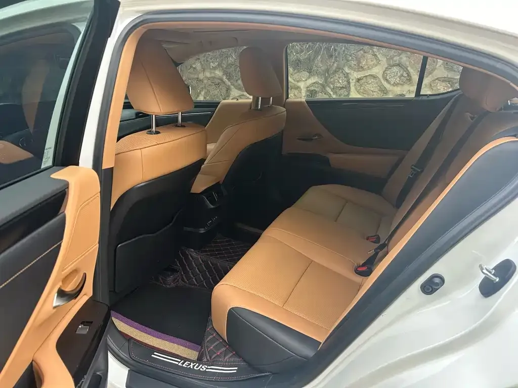 Lexus ES 2022 из CN, фото 5