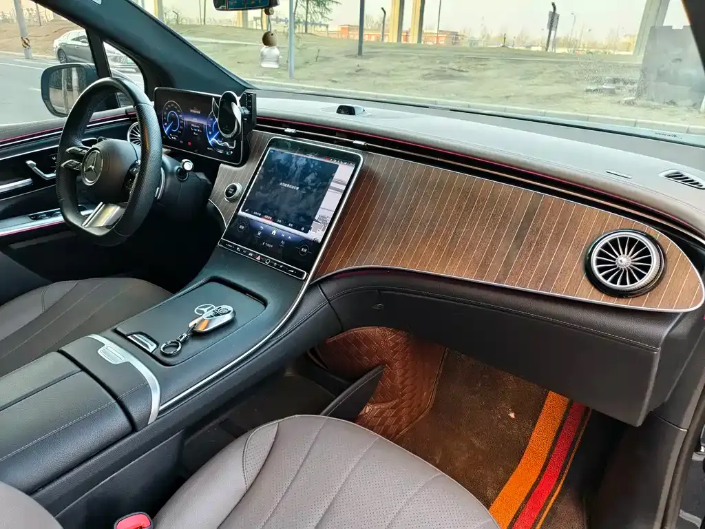 Mercedes-Benz EQE SUV 2024 из CN, фото 3
