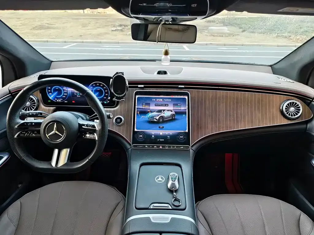 Mercedes-Benz EQE SUV 2024 из CN, фото 6