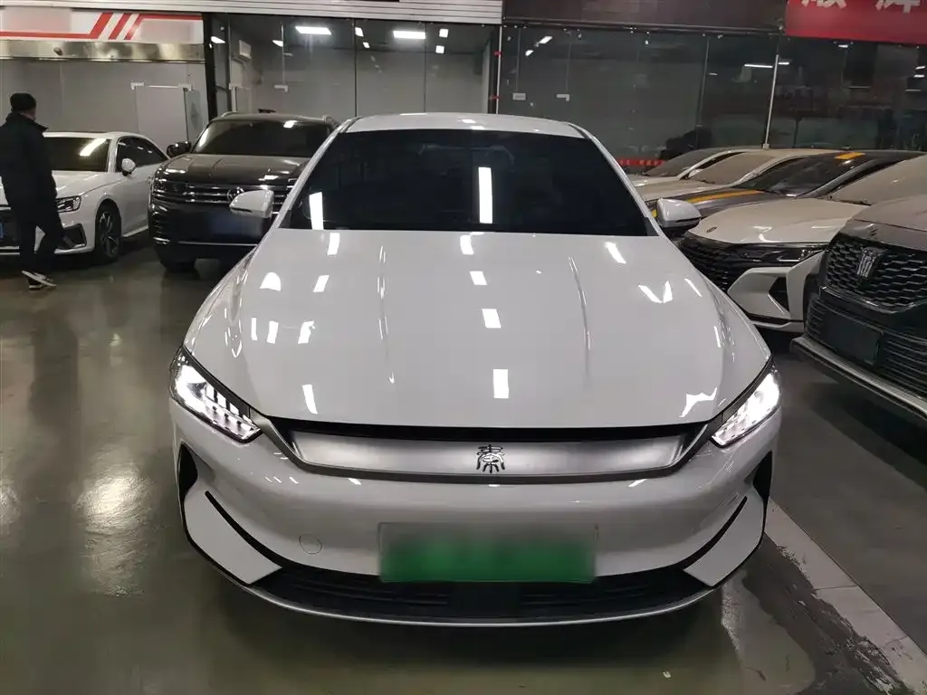 BYD Qin PLUS 2023 из CN, фото 3