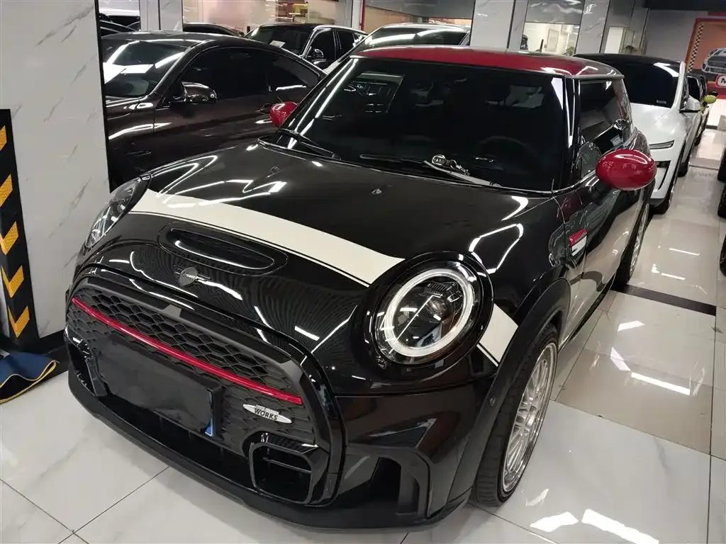 MINI JCW (John Cooper Works) — фото 10