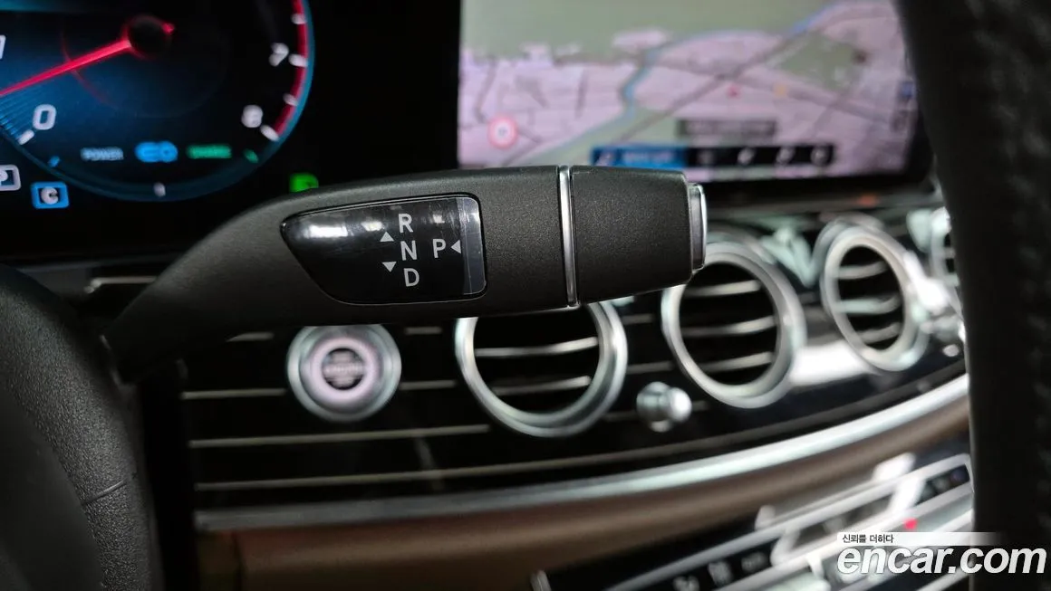 Mercedes-Benz E-Class 2021 из KR, фото 3
