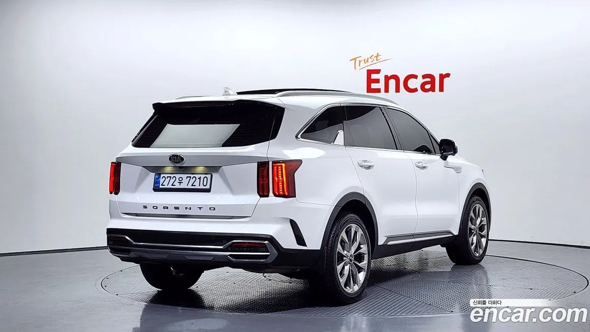 Kia Sorento — фото 5