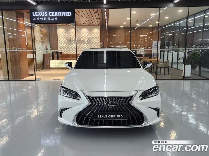 Lexus ES 2023 из KR, фото 3
